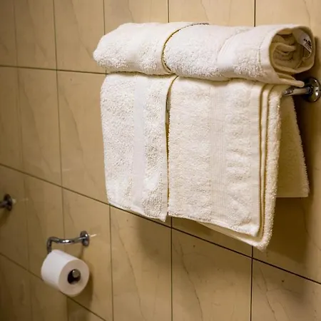 Adelsberg 포스토이나