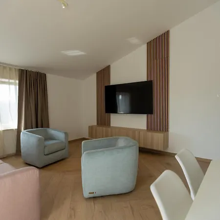 Apartma Adelsberg Inn