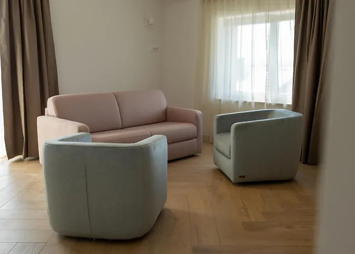 Adelsberg Bed & Breakfast 3*