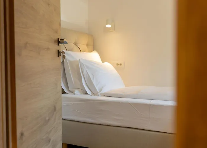 Adelsberg Bed & Breakfast